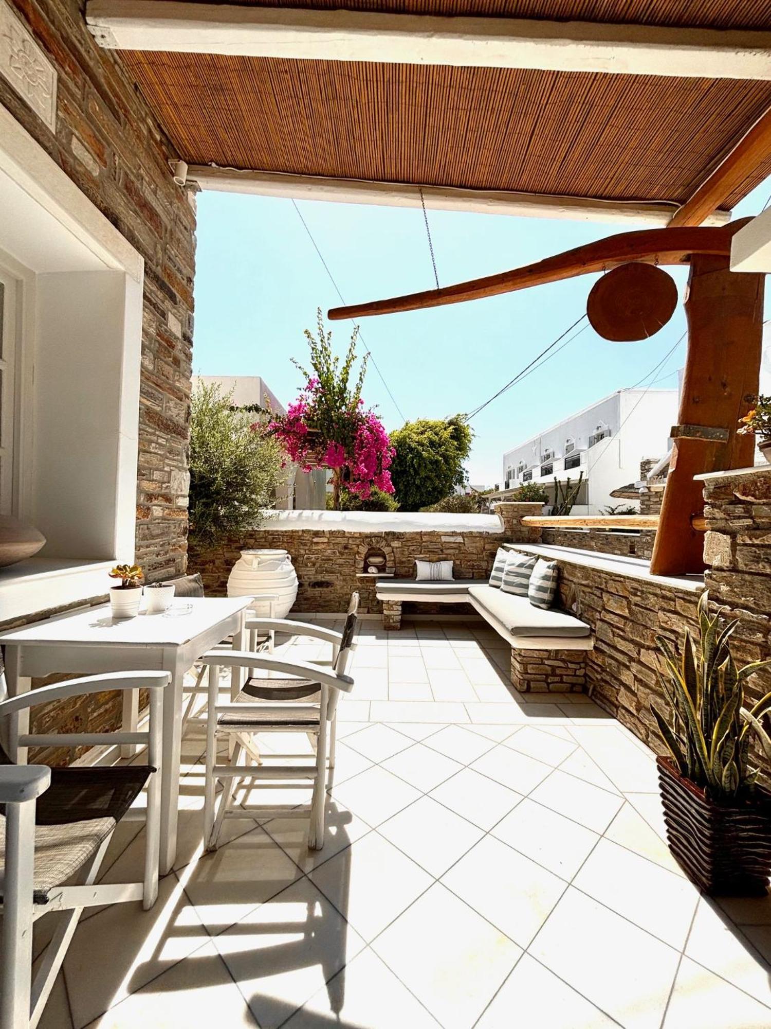Aegeo Inn Antiparos Town Eksteriør bilde